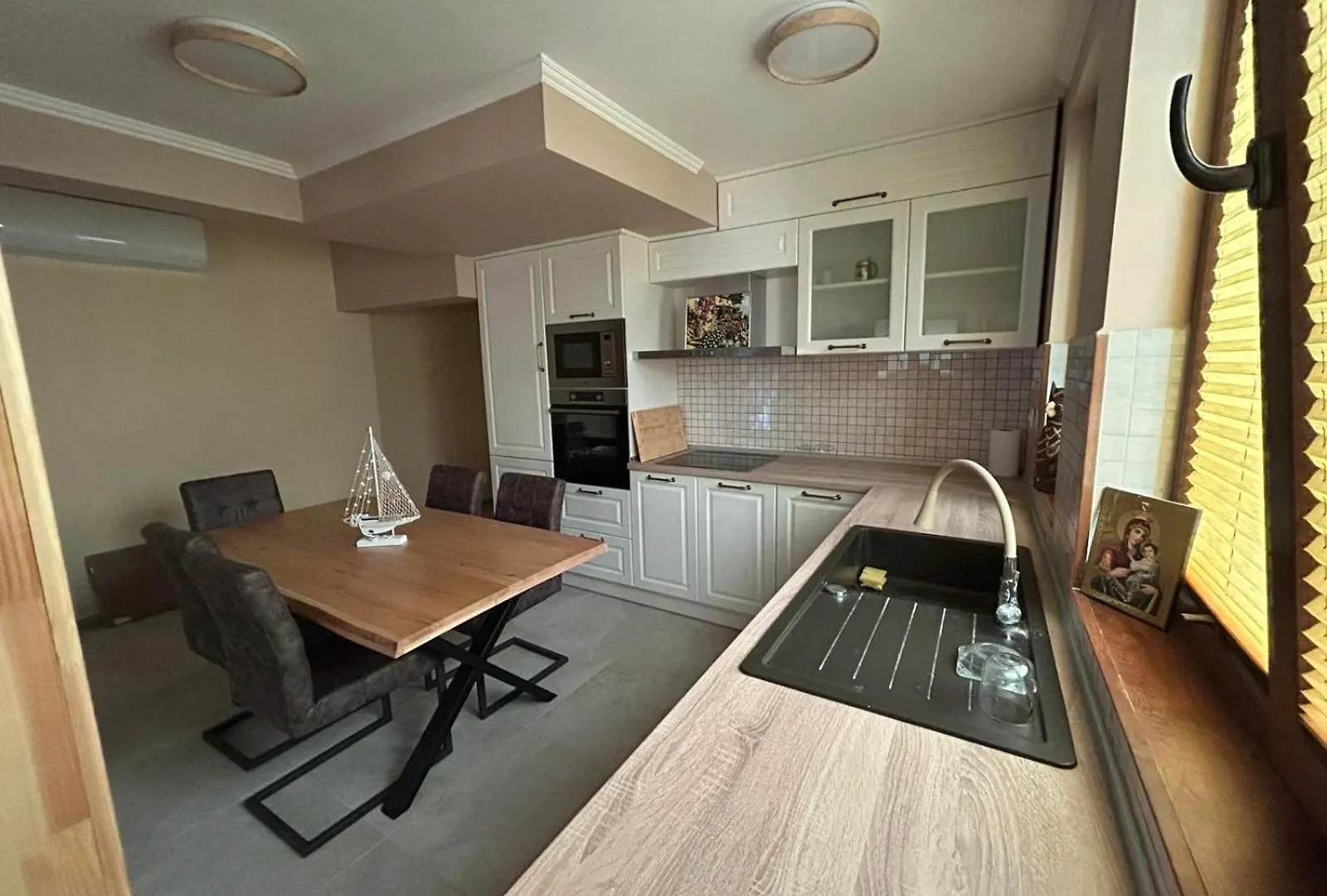 City Center House Varna 0*,